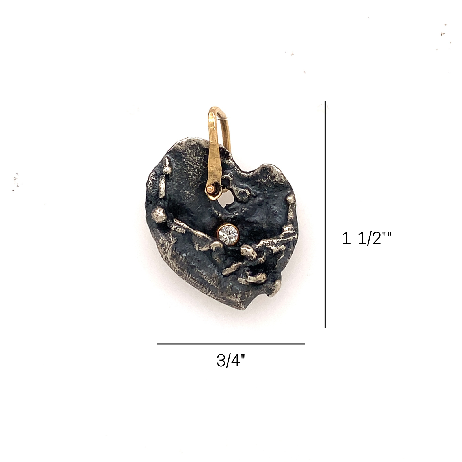 measurements of the talisman pendant