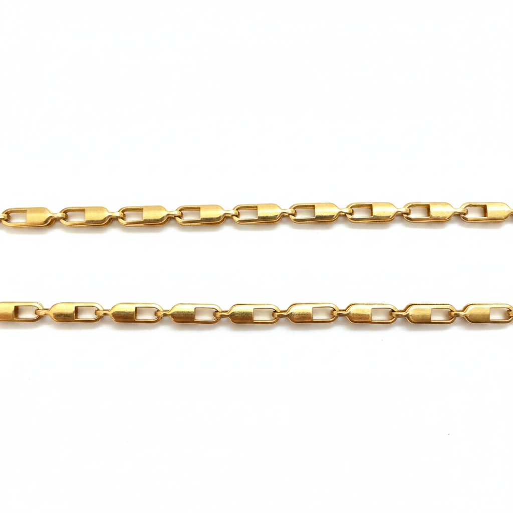 Close up detail of the chain of the Freshwater Pearl Necklace from the Chikahisa Ancestor Collection