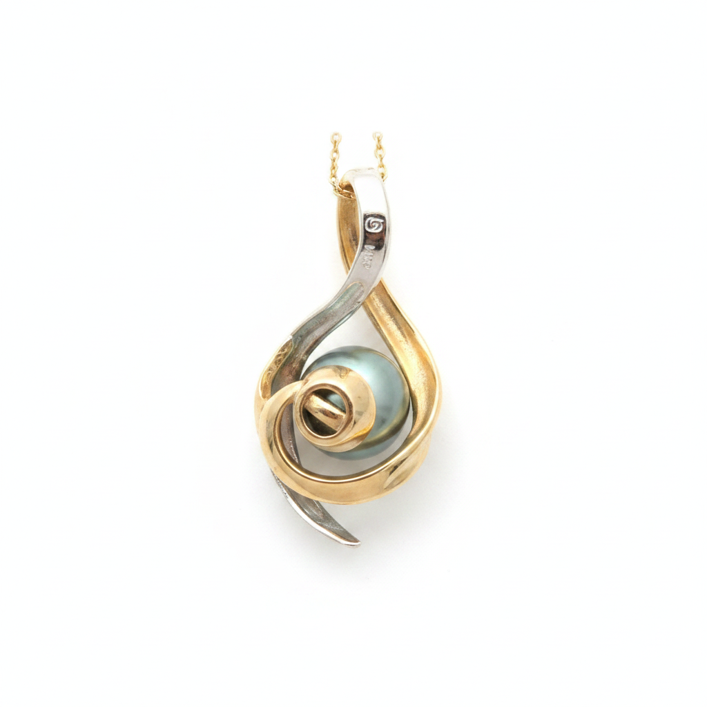 Back side of the Tahitian Pearl Necklace from the Chikahisa Ancestor Collection