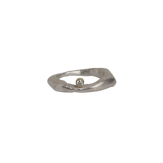 The Odyssey Ring is a tribute to the raw beauty and energy of nature. It's not just a beautiful ring - it's a daily reminder to embrace the wonder.