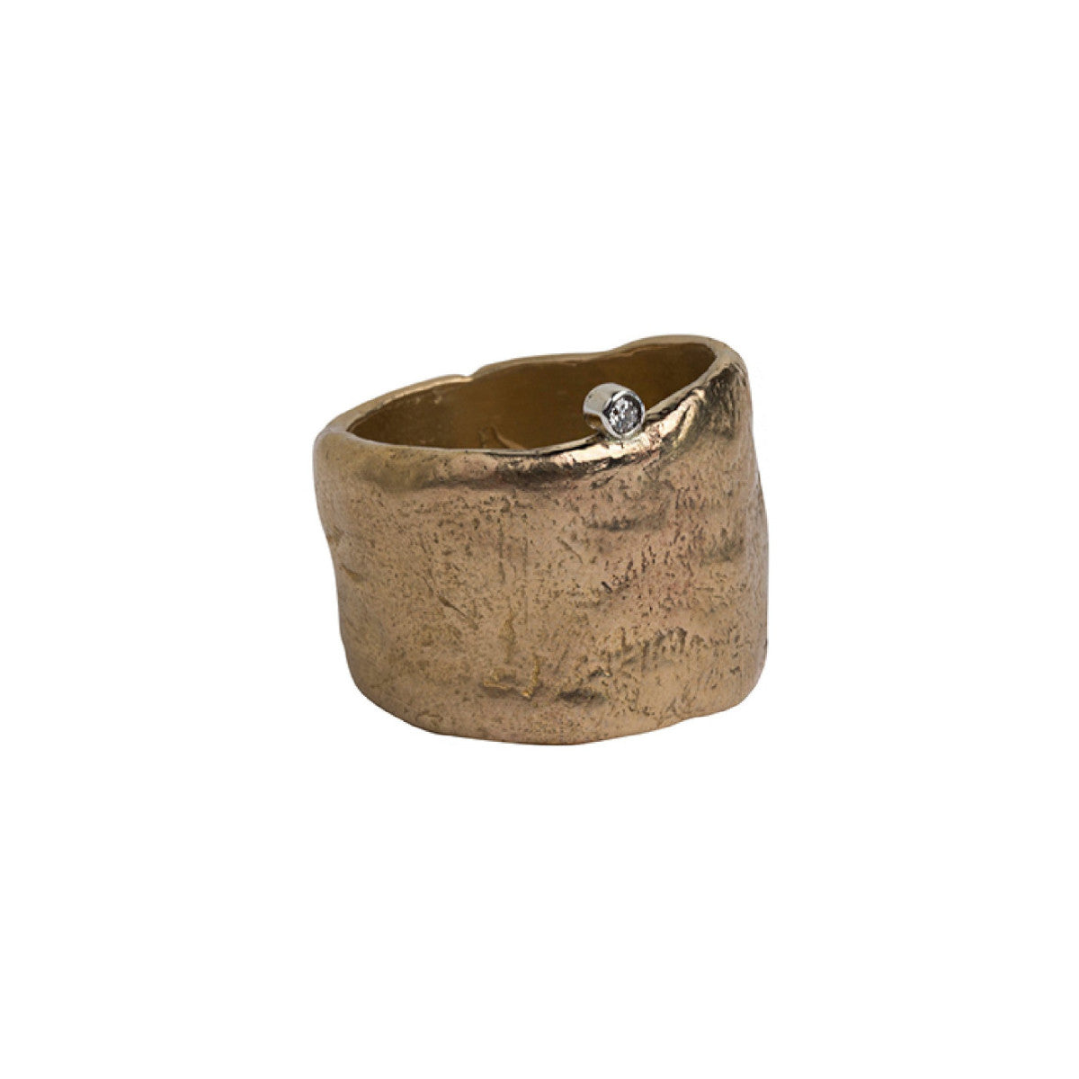 The Relic Ring sets a reminder to dive fearlessly and discover the treasure that lies inside you. It's the perfect ring to help you feel confident and empowered. With a wide band (which is deceptively comfortable) and bezel set white diamond it makes the Relic Ring a modern antiquity. One that you will wear everyday!