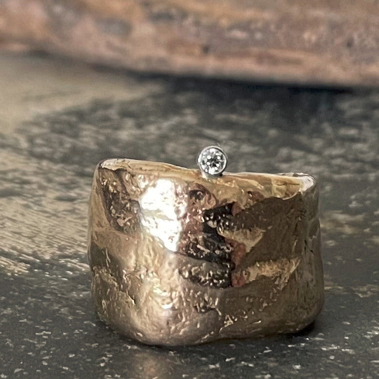 Relic Ring in Bronze