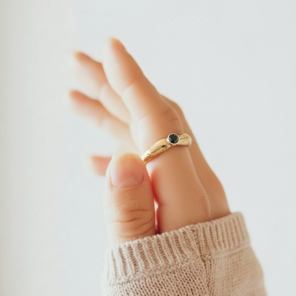 Devotion Ring in 18kt Gold with Black Diamond on Models Hand