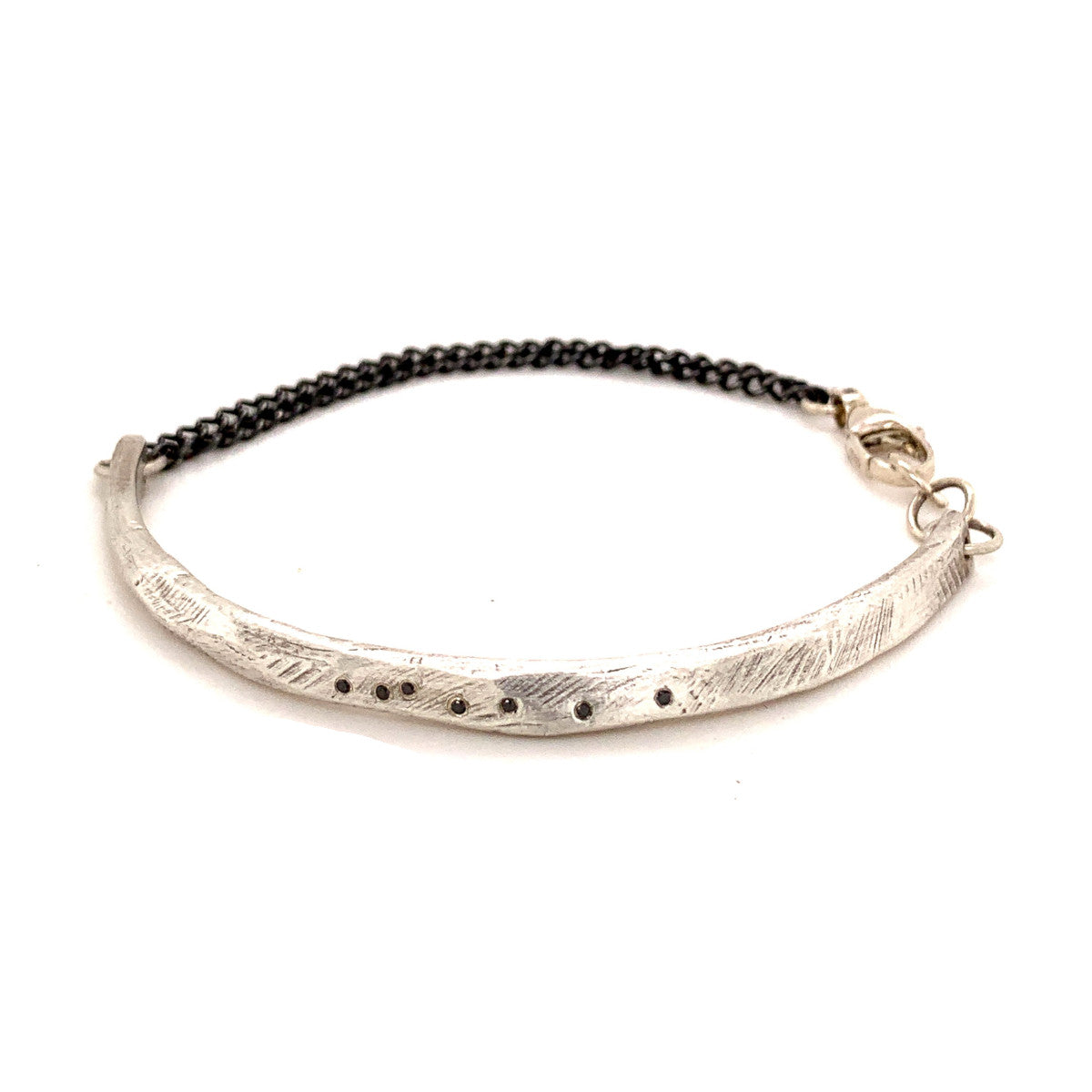The Skipping Stones Simple Bracelet is imbued with unique character and soulful imperfections.