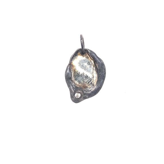 The Reflection Talisman was created to encourage us to take moments of reflection, to think about what we have done well, and to pay attention to areas where we need to redirect. Without reflection, we can get caught in a loop. With reflection, we gain perspective and are better prepared to take on life's challenges.