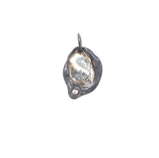 The Reflection Talisman was created to encourage us to take moments of reflection, to think about what we have done well, and to pay attention to areas where we need to redirect. Without reflection, we can get caught in a loop. With reflection, we gain perspective and are better prepared to take on life's challenges.