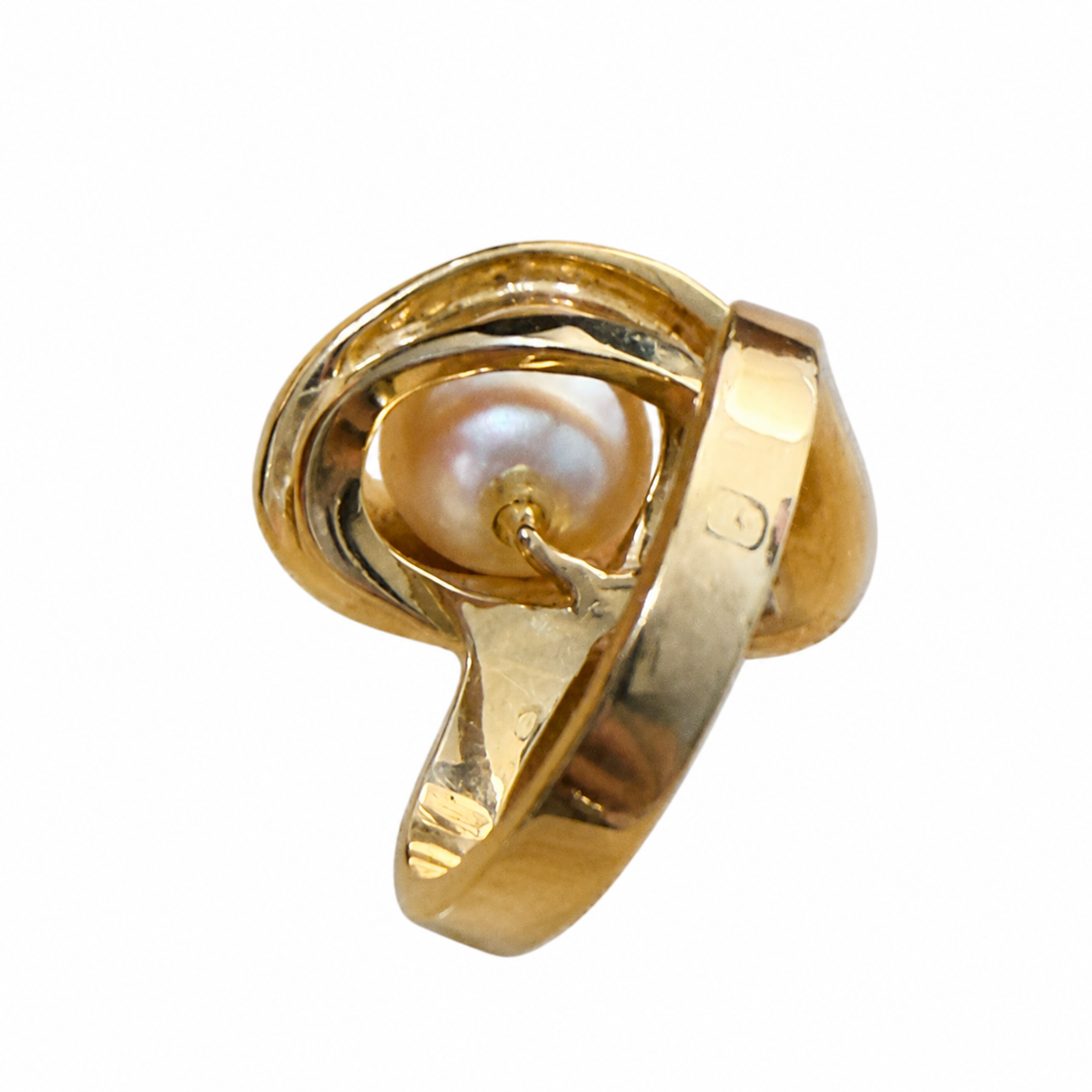 Back side of Pearl and Gold Swirl Ring from Chikahisa Ancestor Collection