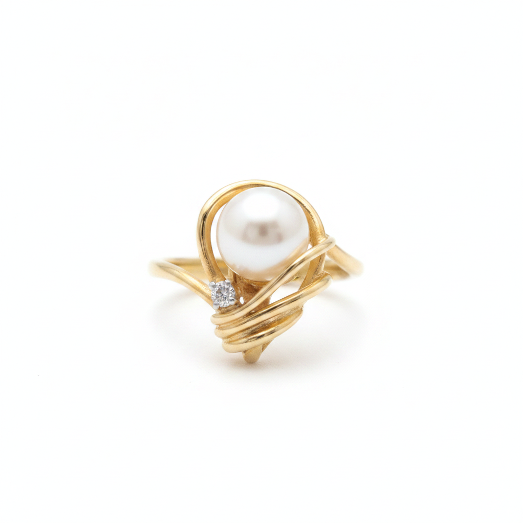 Pearl and solo diamond ring from the Chikahisa Ancestor Collection 