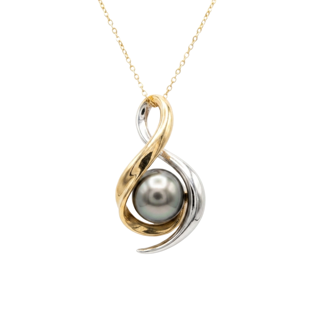 Tahitian Pearl Necklace from the Chikahisa Ancestor Collection 