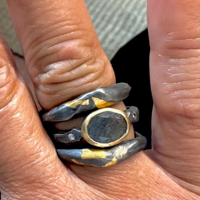 Moss Aquamarine Ring with Diamonds