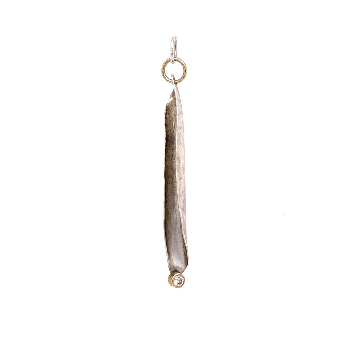 The Strength Talisman will remind you that your inner strength is there, waiting to be acknowledged. Shaped as a shield with a brillant diamond that shines as bright as you.